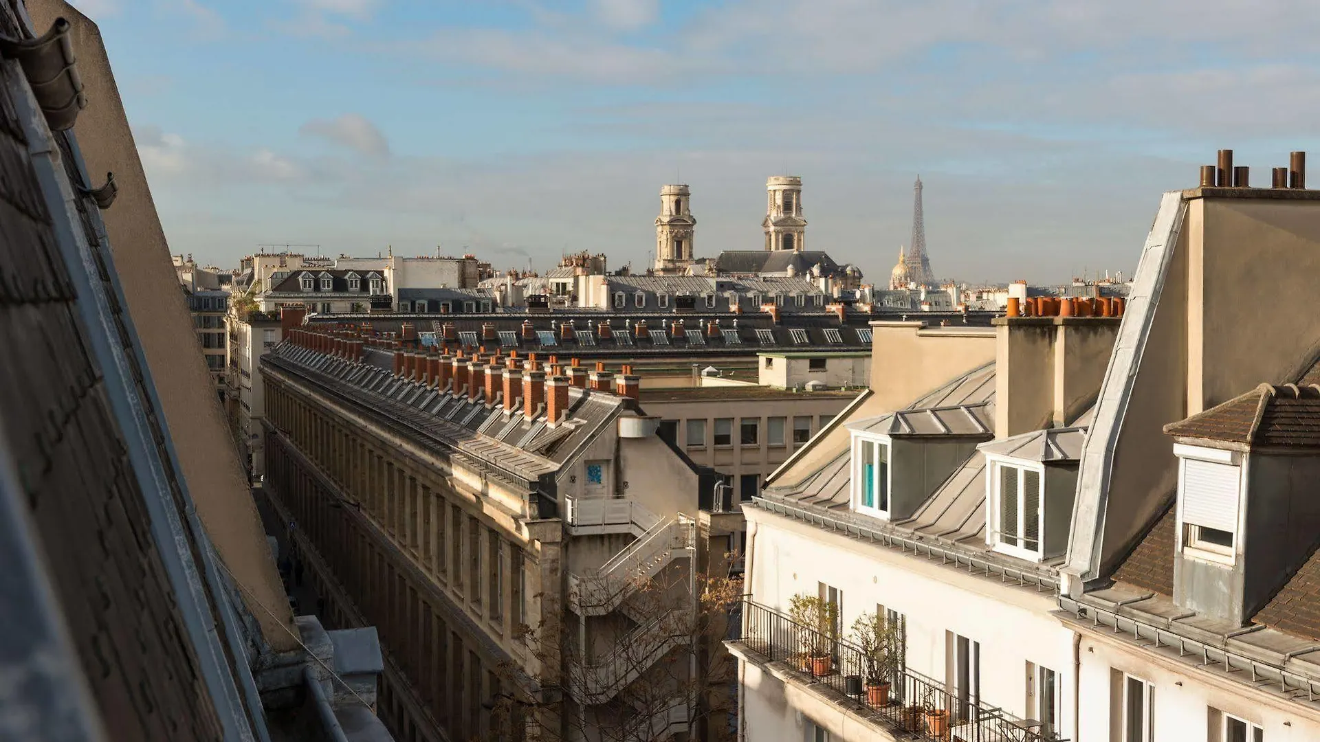 Hotel Du Savoir Paris 3*,