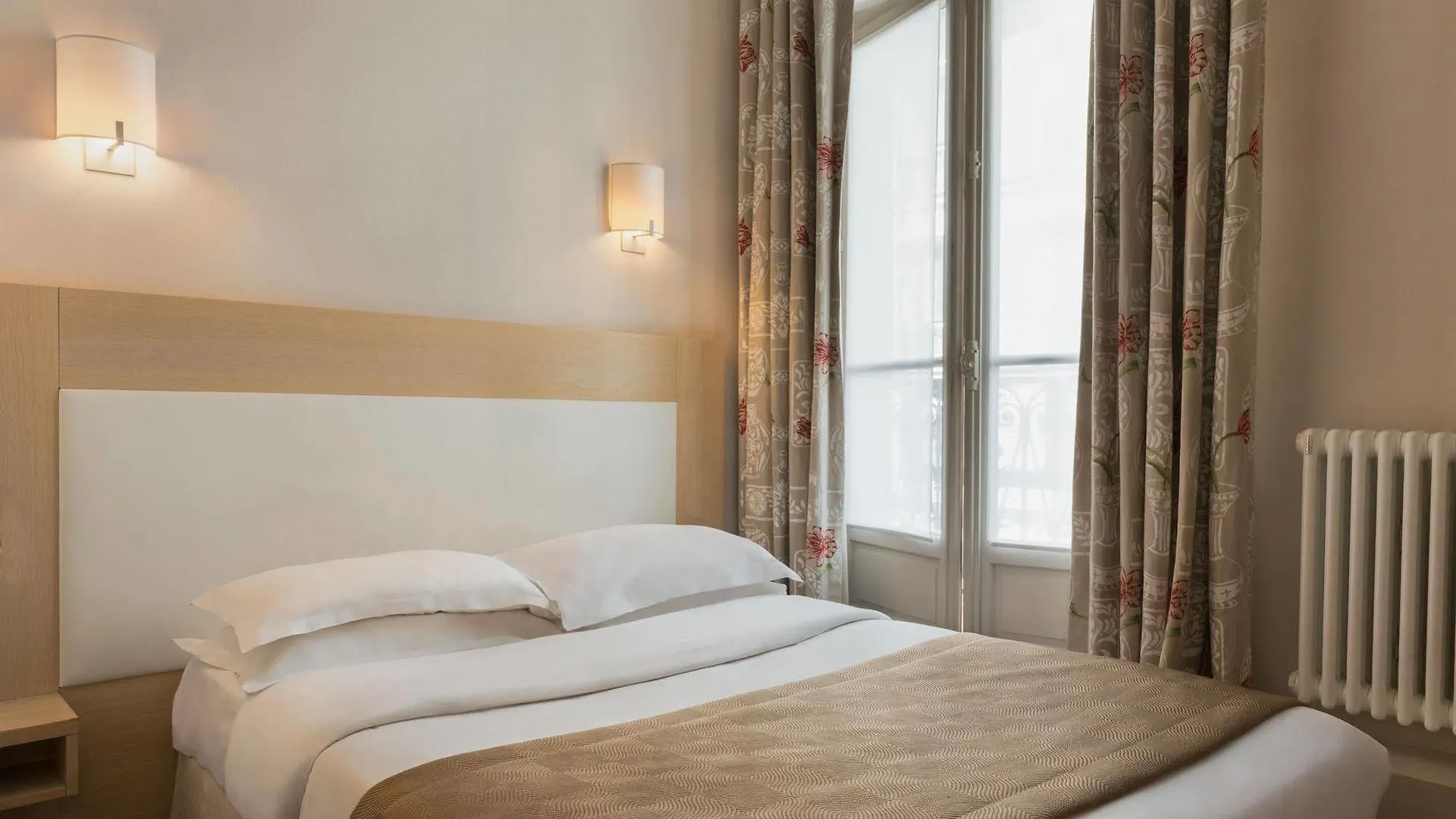Hotel Du Savoir Paris France