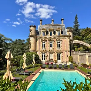 https://chateau-clement.hotels-rhonealpes.com
